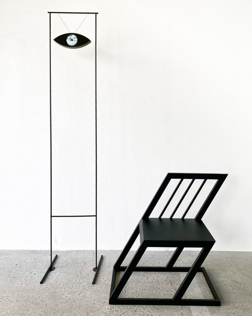 remix-gallery-carlo-forcolini-horloge-le-voyeur-1980-2.jpg