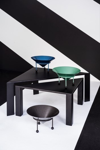 christian-duc-remix-gallery-tables-basses-synthese-coupes-orwell-ok.jpg